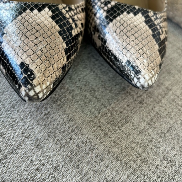 Marc Fisher Snakeskin Pumps Heals Size 9.5 M - Picture 9 of 10